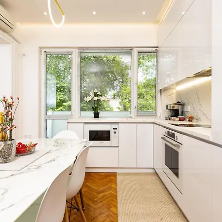 Spacious 2bd In By Flat Mаnager Пловдив